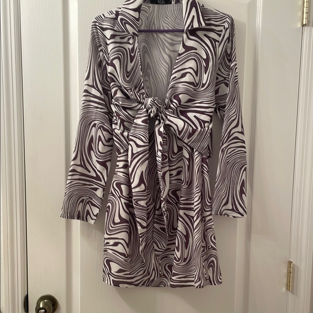 Stylish Brown and White Swirl Dress